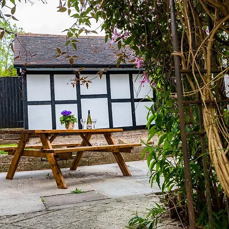 The Old Farm Vila Gloucester Exterior foto